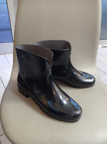 Stiefeletten schwarz lackiert